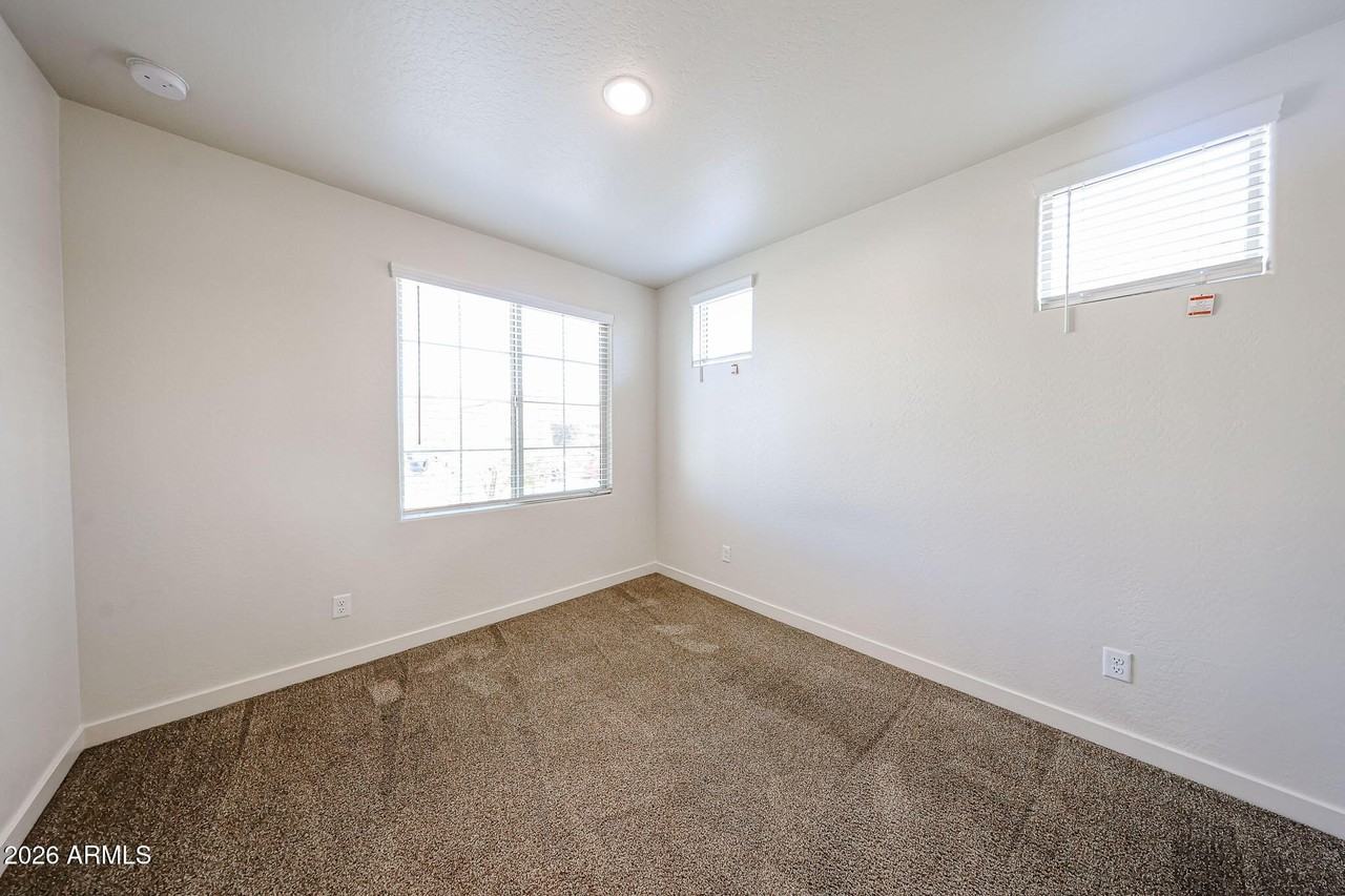 16739 W Sand Hills Rd - Photo 6 of 46