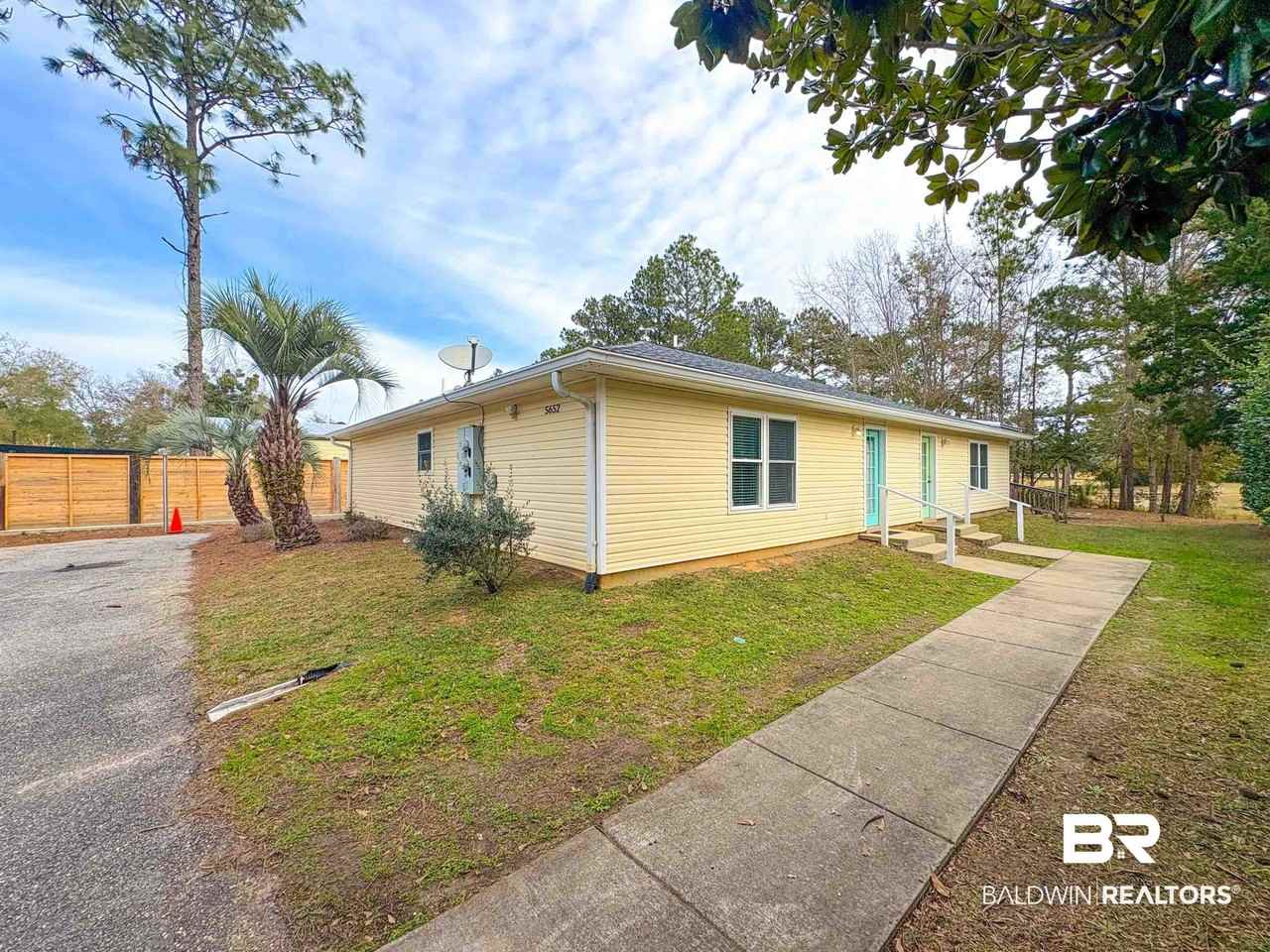 5652 Dee St #A - Photo 2 of 26