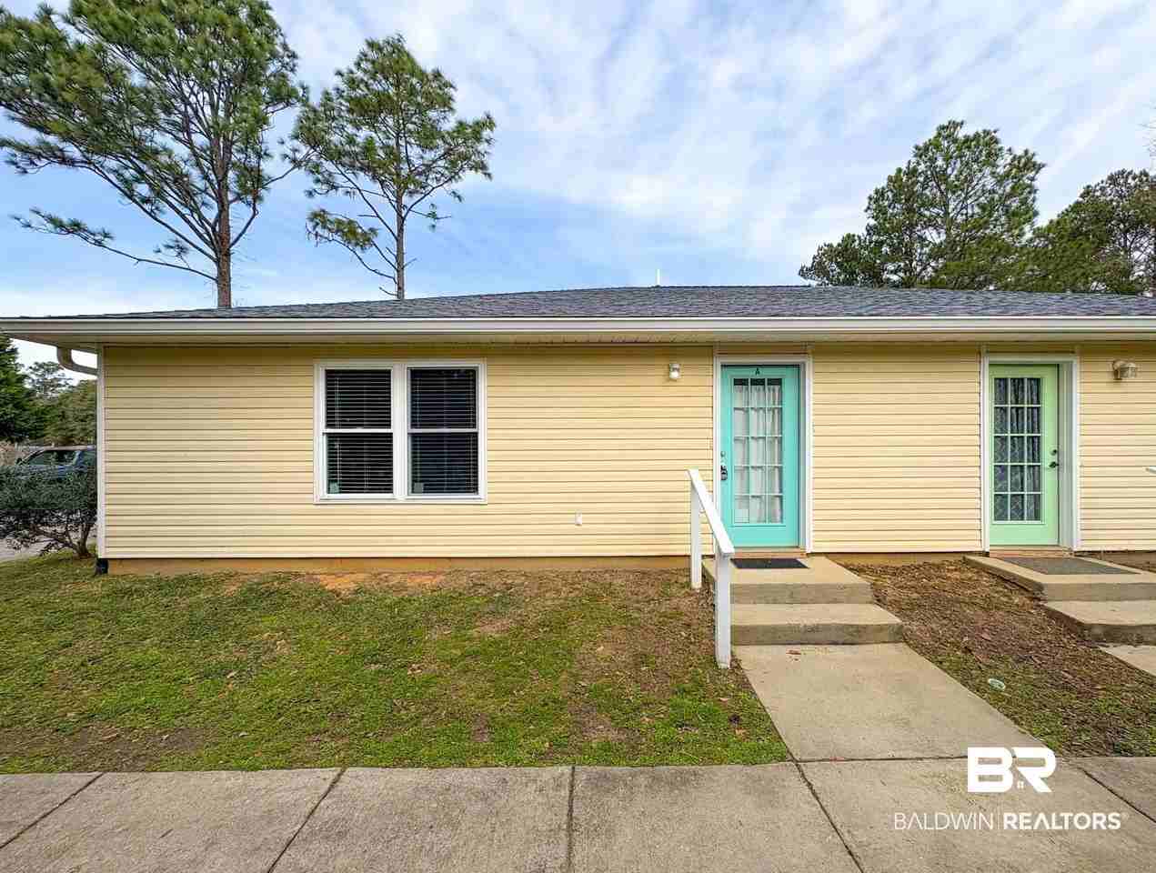 5652 Dee St #A - Photo 4 of 26