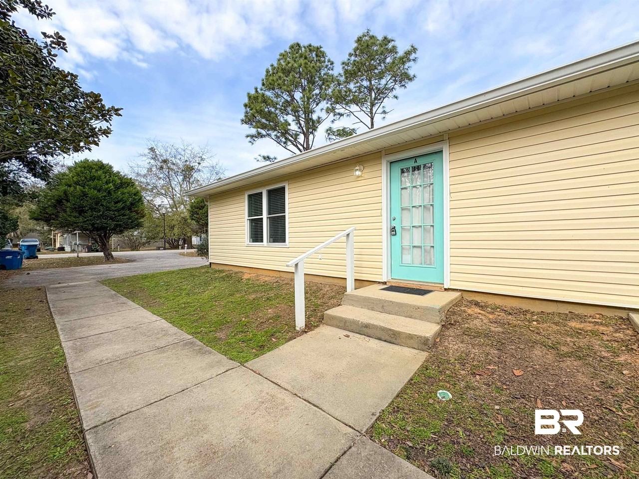 5652 Dee St #A - Photo 5 of 26