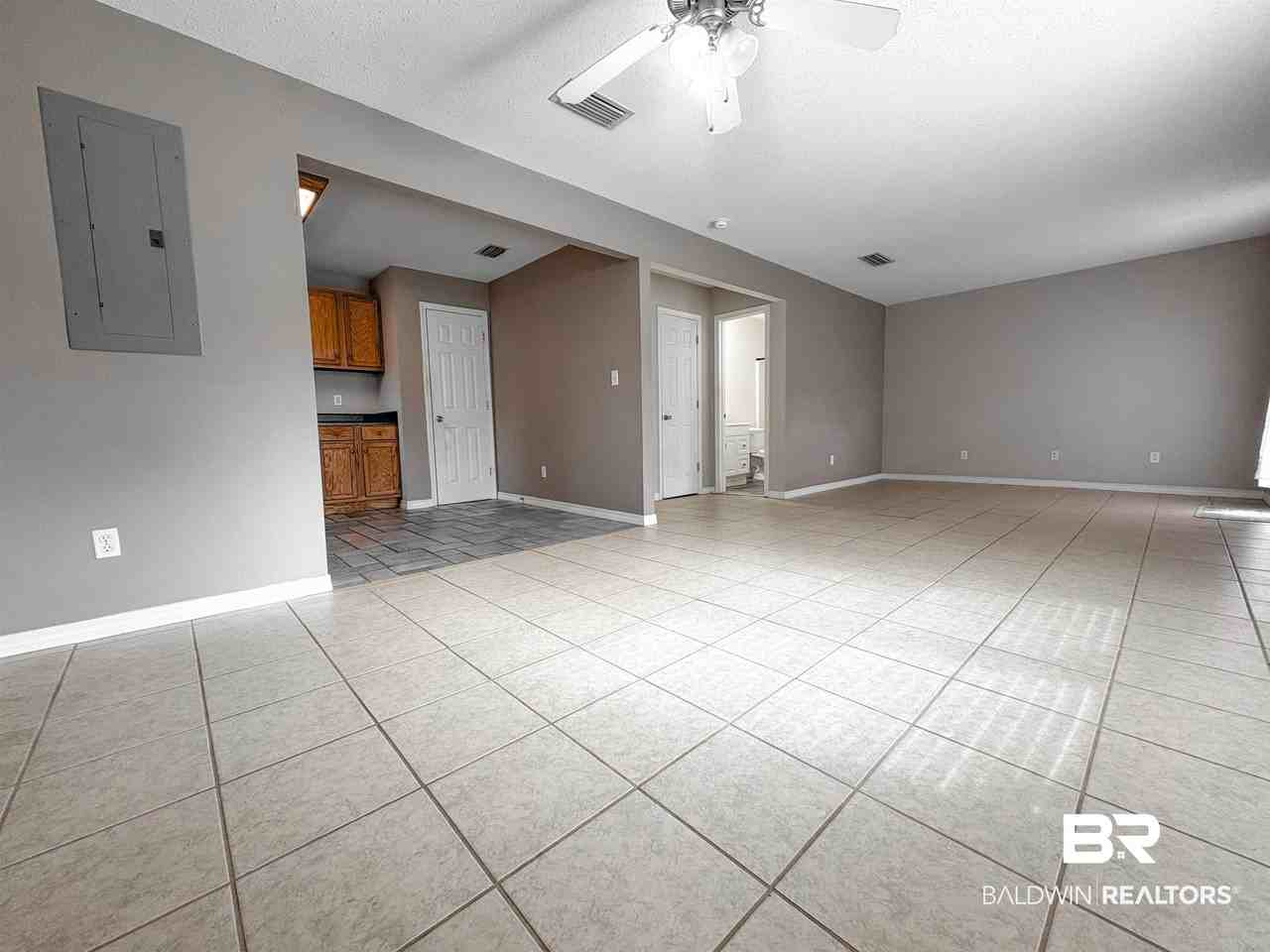 5652 Dee St #A - Photo 7 of 26