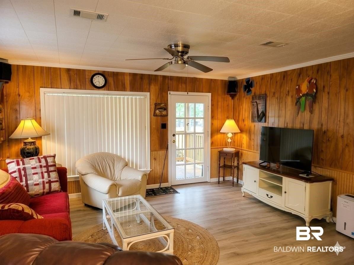 34394 Lost River Rd - Photo 4 of 23