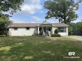featured image of 105 Sara Ave N