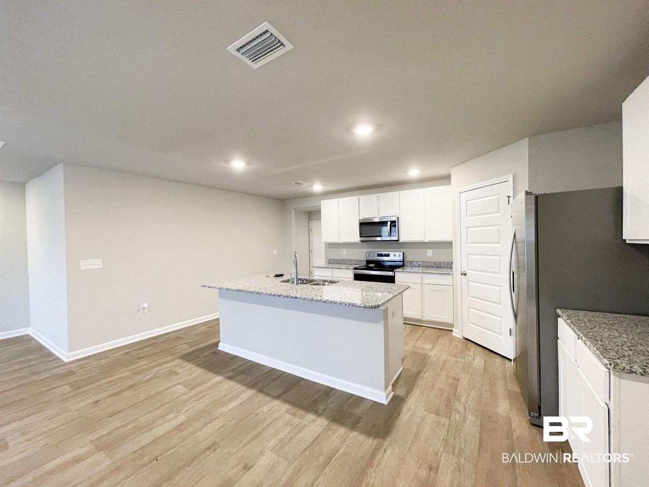 10252 Ruffian Rte - Photo 3 of 19