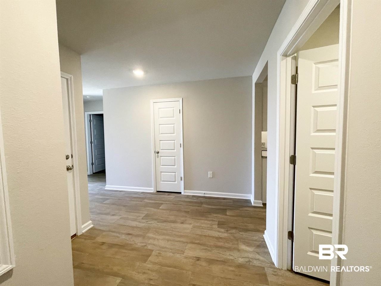 10252 Ruffian Rte - Photo 7 of 19