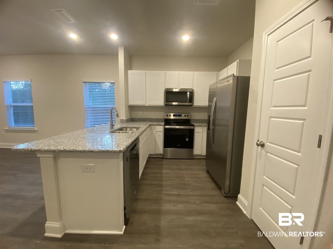 6685 Spaniel Dr #6685 - Photo 3 of 14
