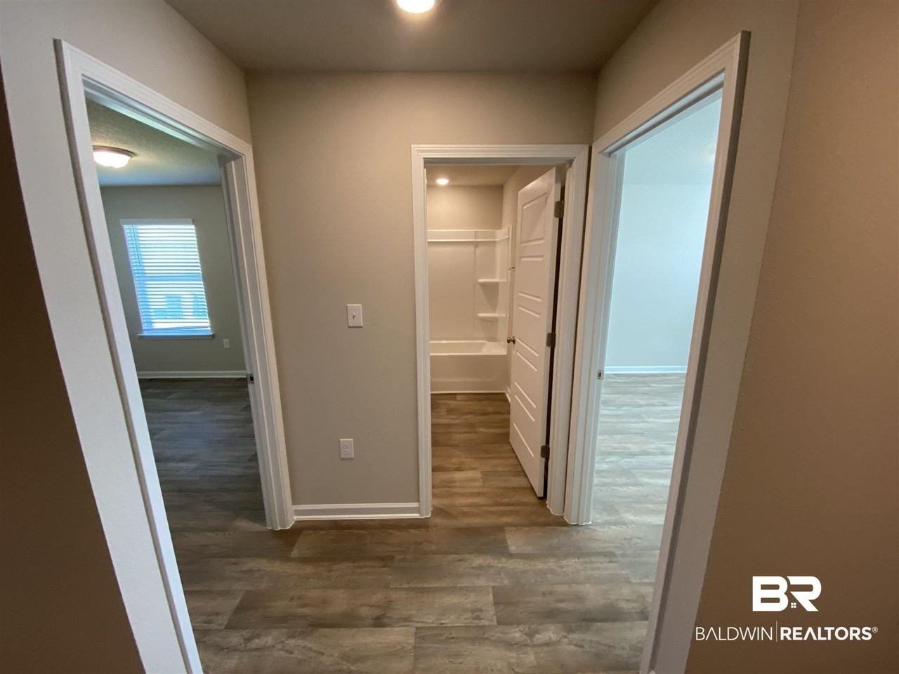 8018 Irwin Loop - Photo 3 of 22