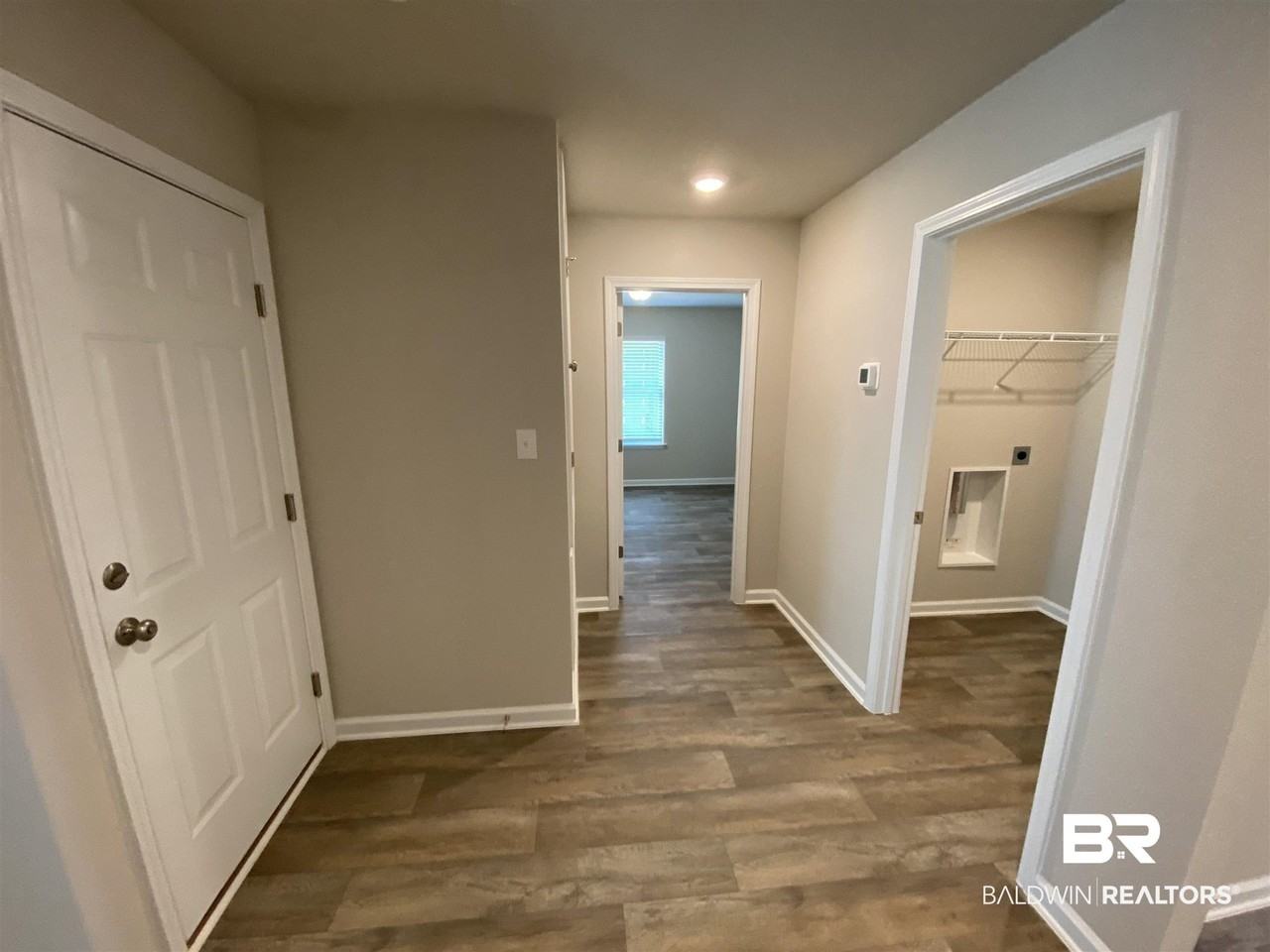 8018 Irwin Loop - Photo 7 of 22