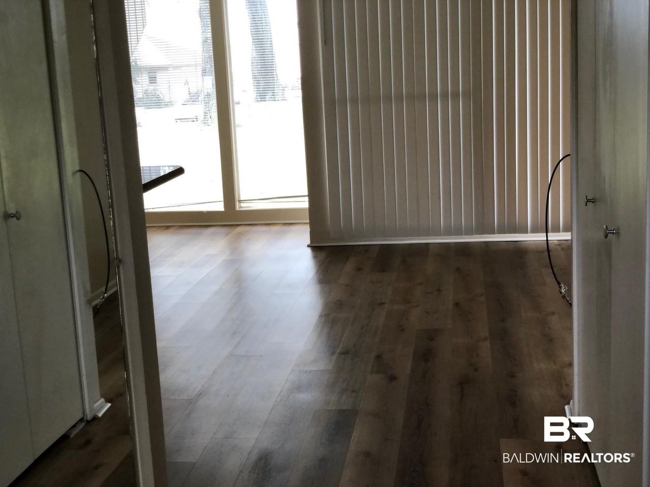 1009 Sea Cliff Dr N #2A1009 - Photo 4 of 11