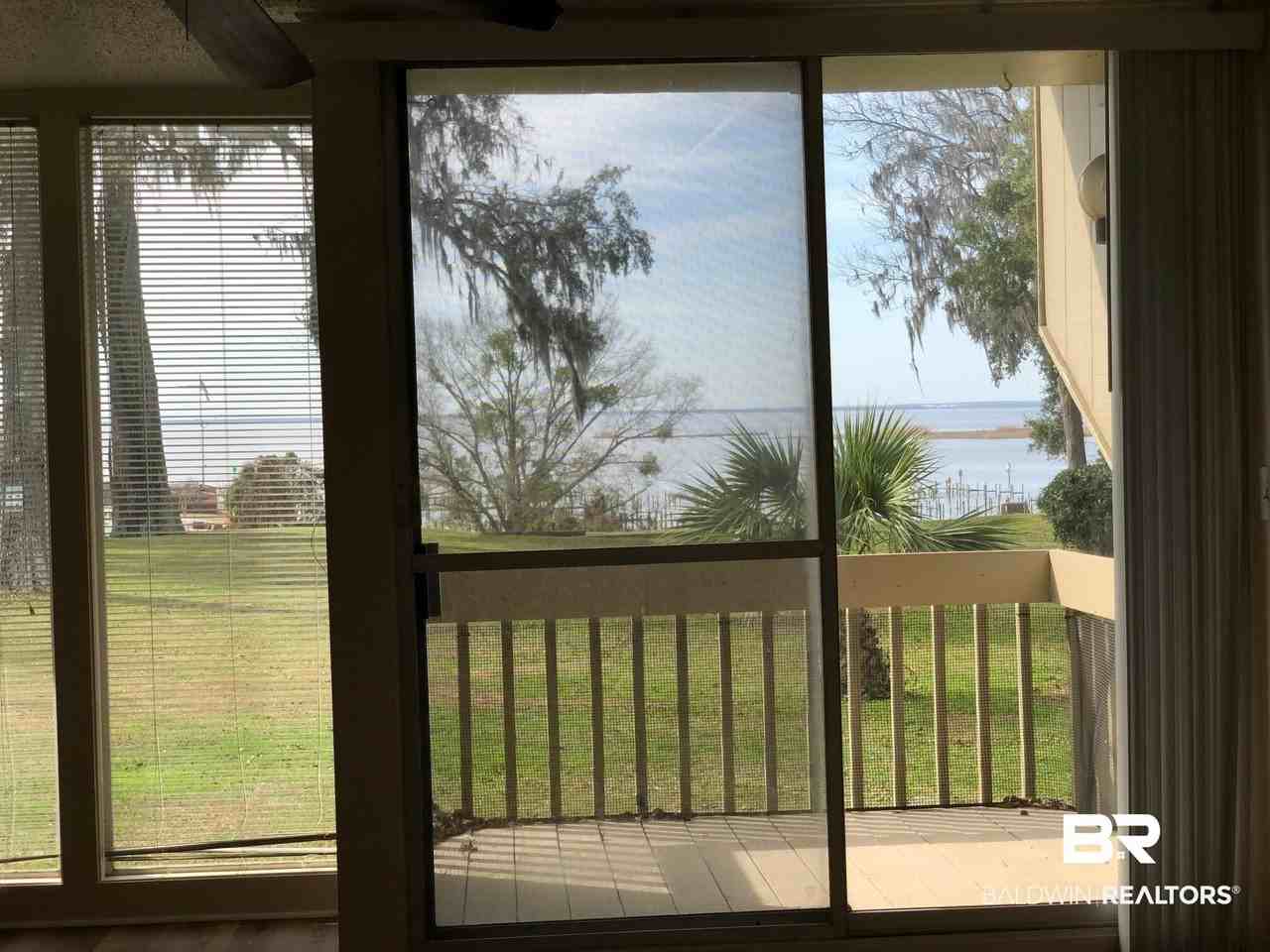 1009 Sea Cliff Dr N #2A1009 - Photo 5 of 11
