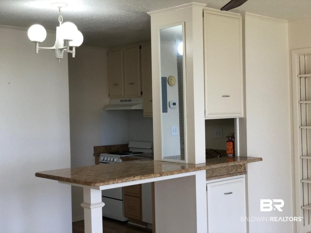 1009 Sea Cliff Dr N #2A1009 - Photo 6 of 11