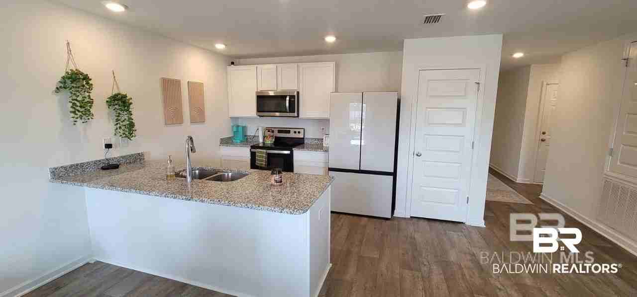 24949 Ponder Loop - Photo 3 of 6
