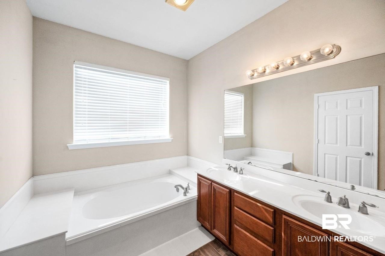 3216 Bellingrath Dr - Photo 7 of 9