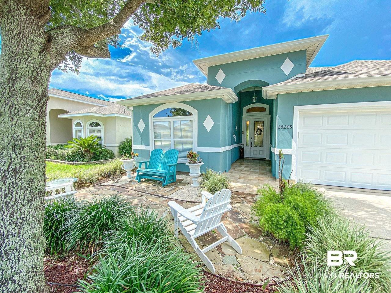 25209 Windward Pl - Photo 2 of 30