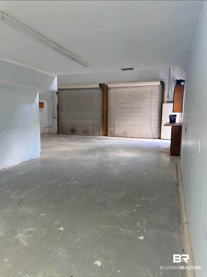 18786 Hillside Cir S - Photo 5 of 9