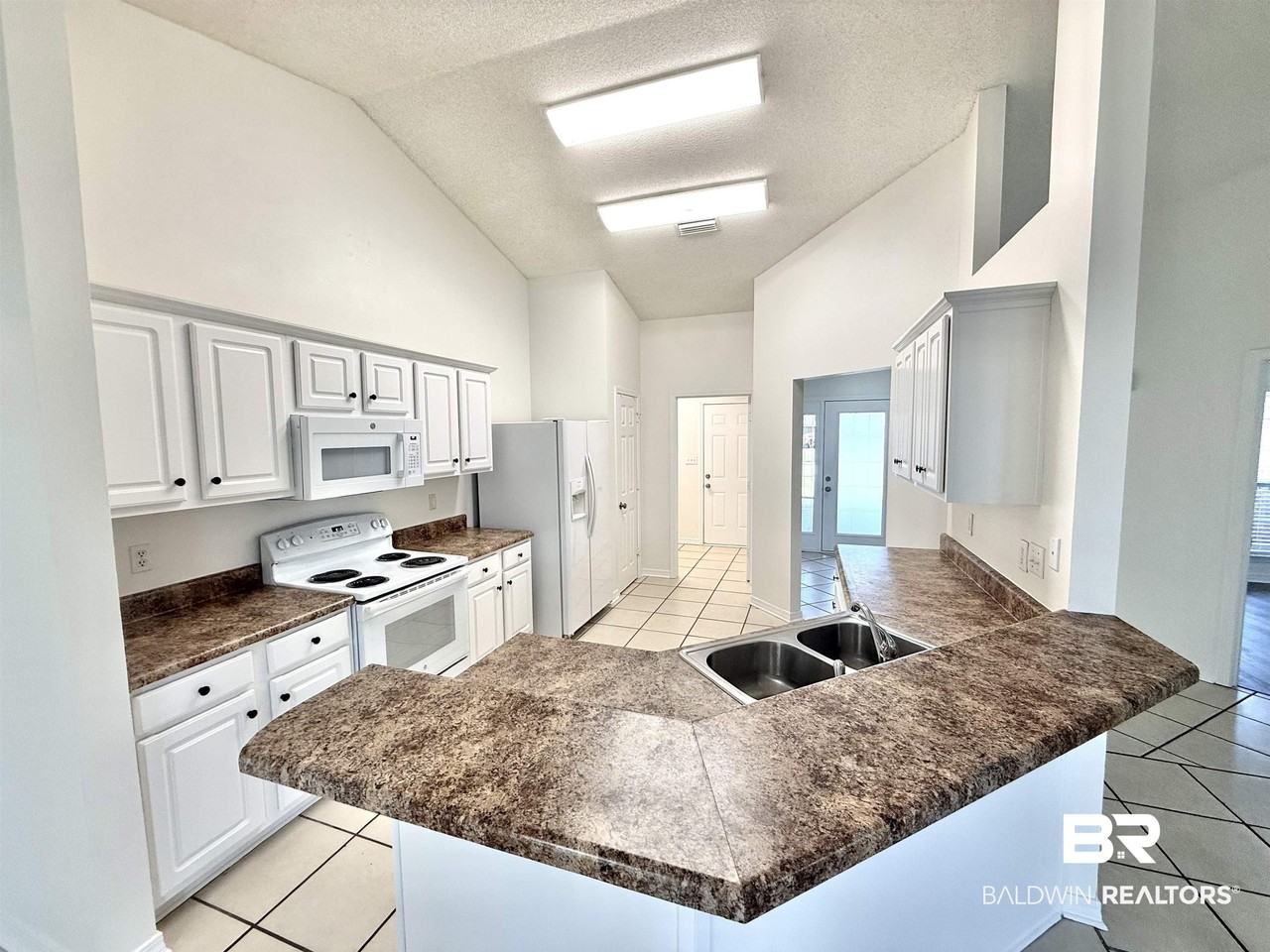 2482 W Ashford Park Dr - Photo 3 of 14