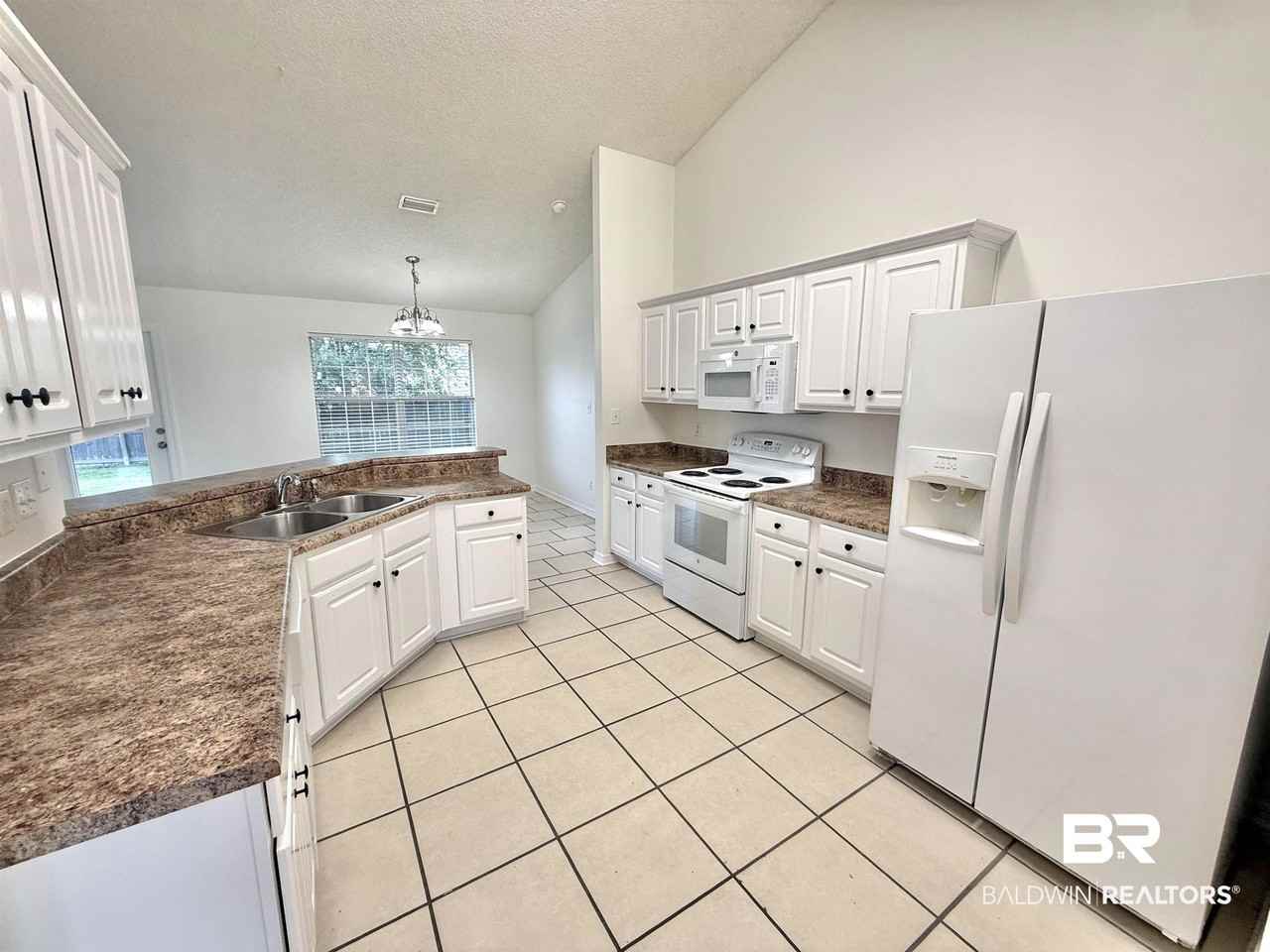 2482 W Ashford Park Dr - Photo 4 of 14