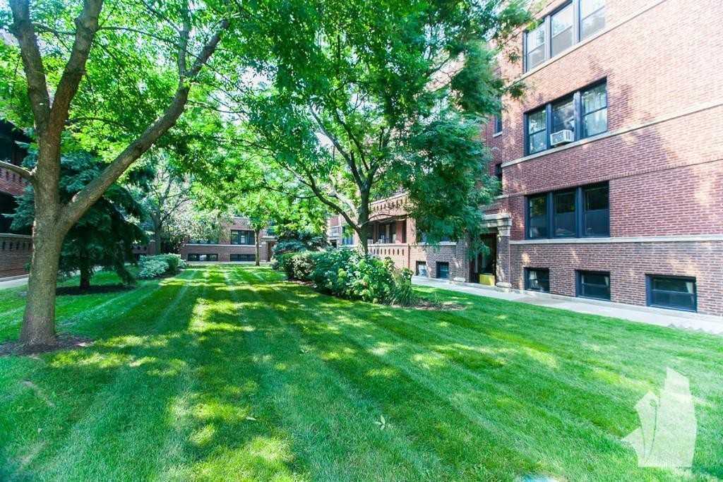 2516 N Kedzie Blvd #2518-2E - Photo 2 of 8