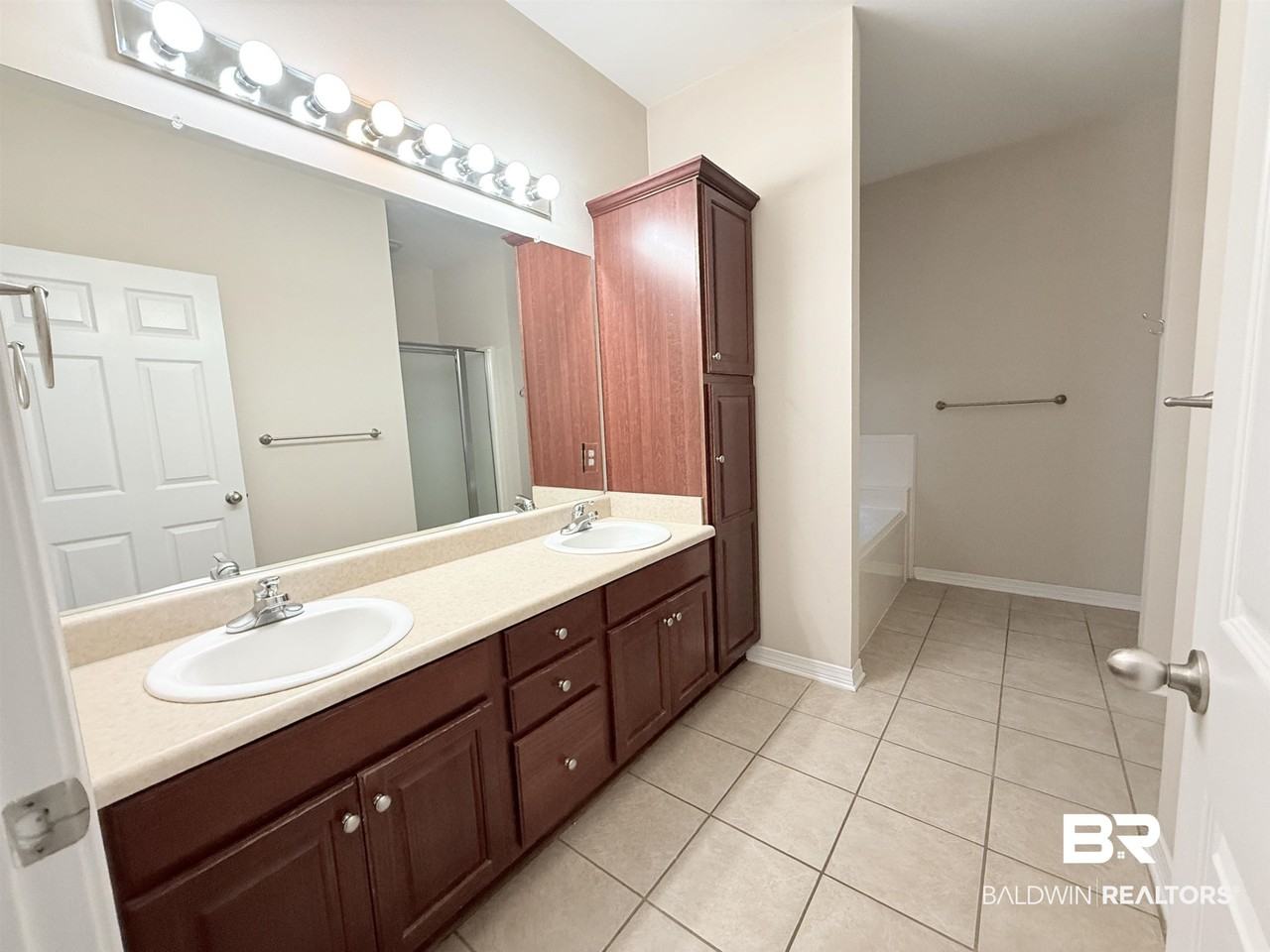 29956 Saint Barbara St - Photo 6 of 9