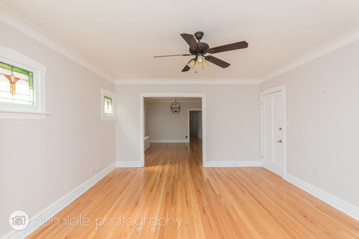 4906 N Marmora Ave #1 - Photo 4 of 25