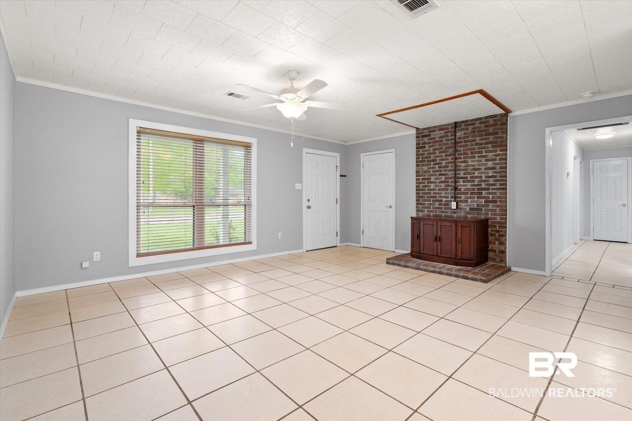 6 Morgan Cir - Photo 2 of 20