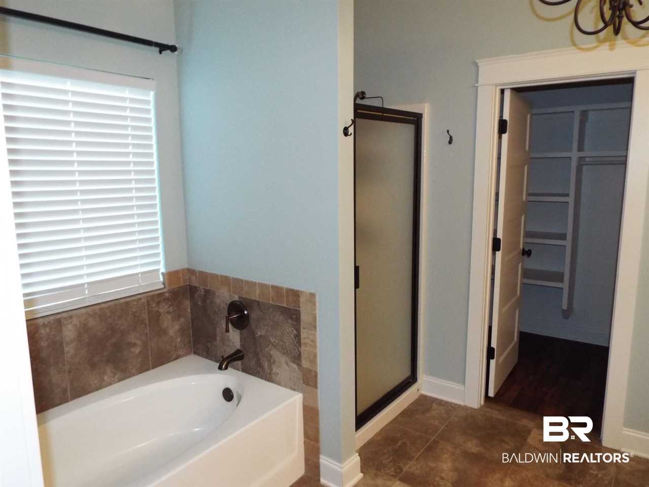 8813 Asphodel Ln - Photo 7 of 16