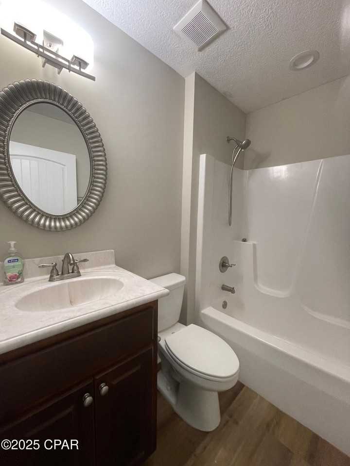 501 W 3rd St - Photo 7 of 10