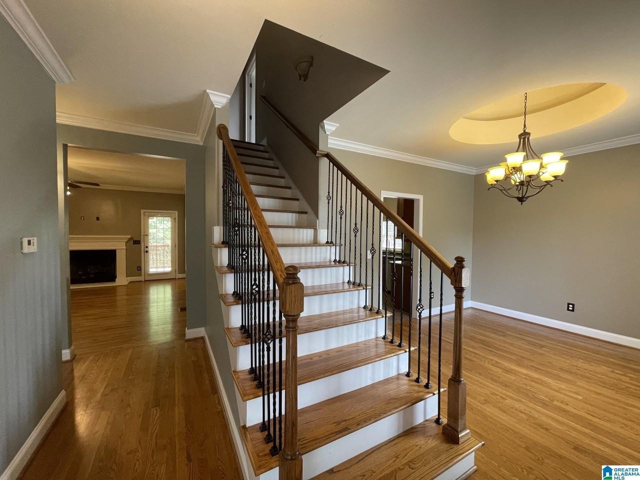 208 Castlehill CASTLEHILL DRIVE - Photo 4 of 22