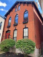 featured image of 58 Tracy St #1