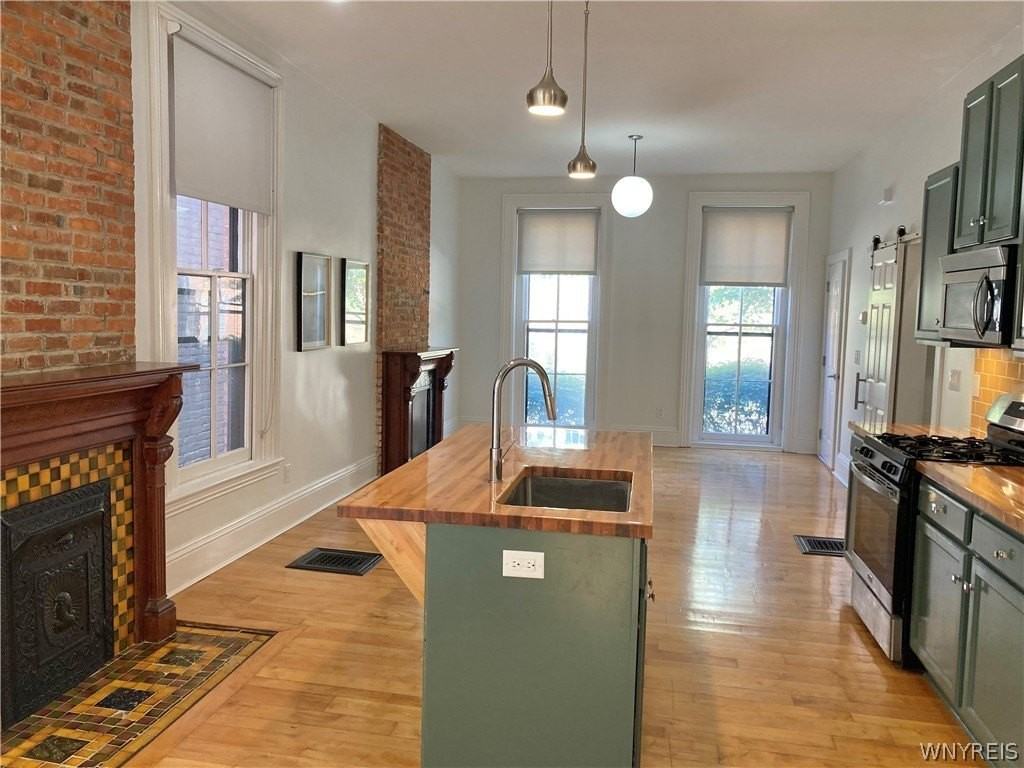58 Tracy St #1 - Photo 7 of 15