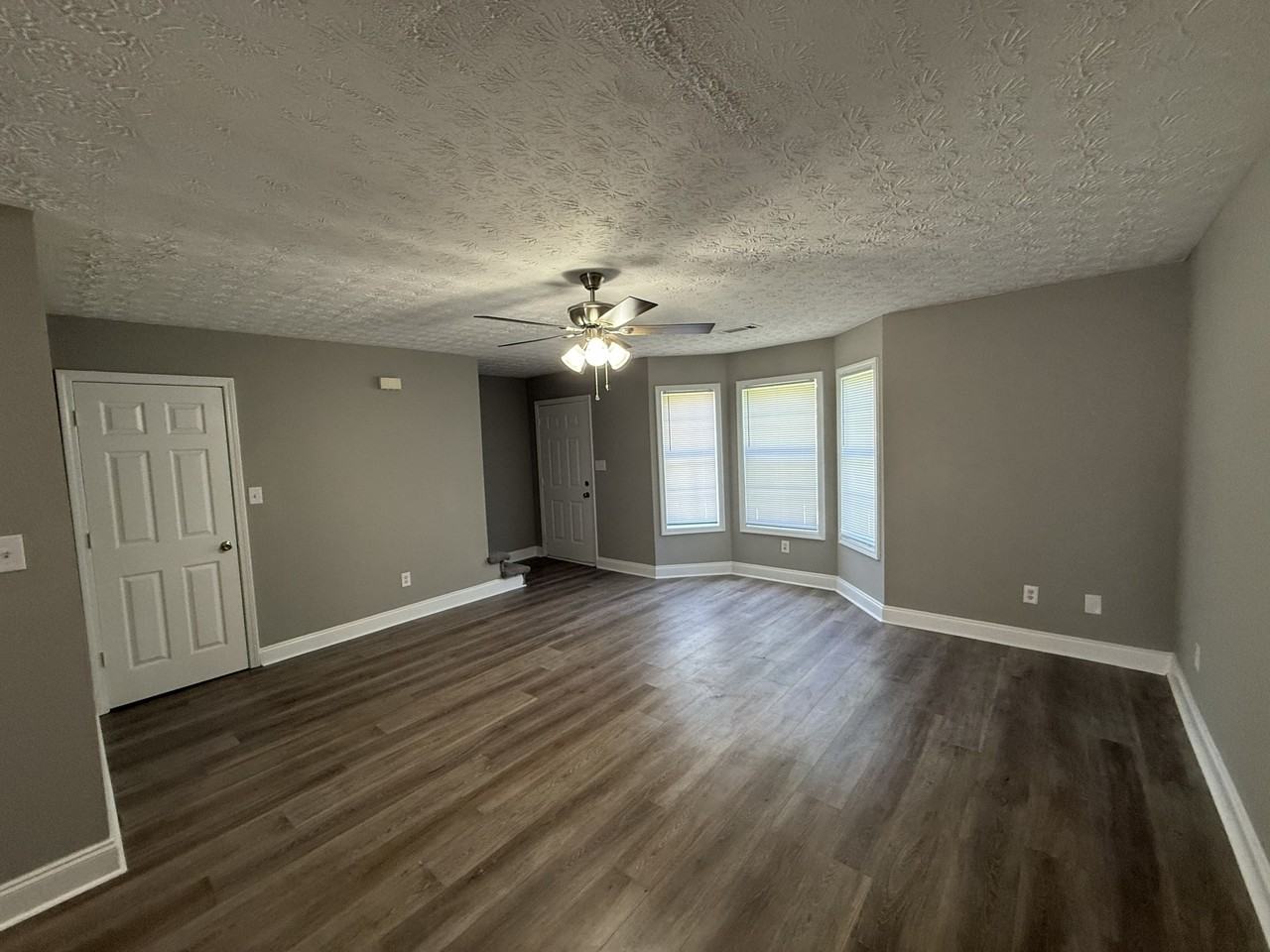 209 Westchester Cir #1 - Photo 3 of 19