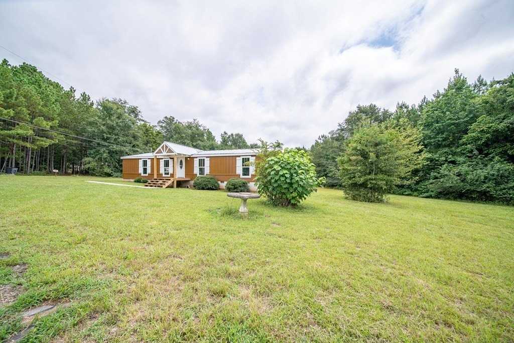70 Shephard Dr - Photo 3 of 33