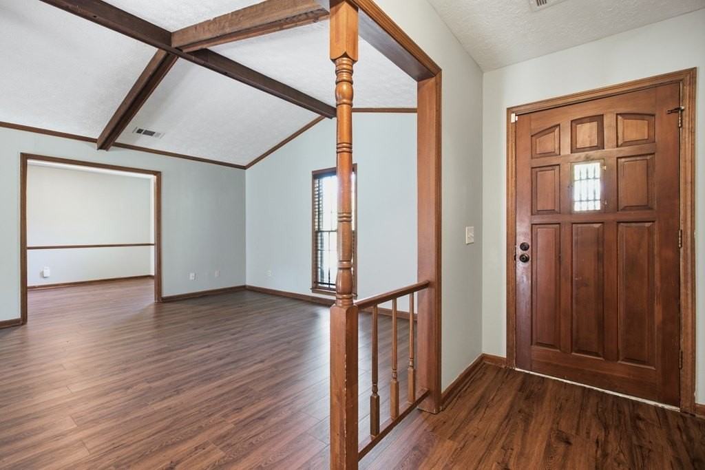 3942 Ashmore Dr - Photo 3 of 21