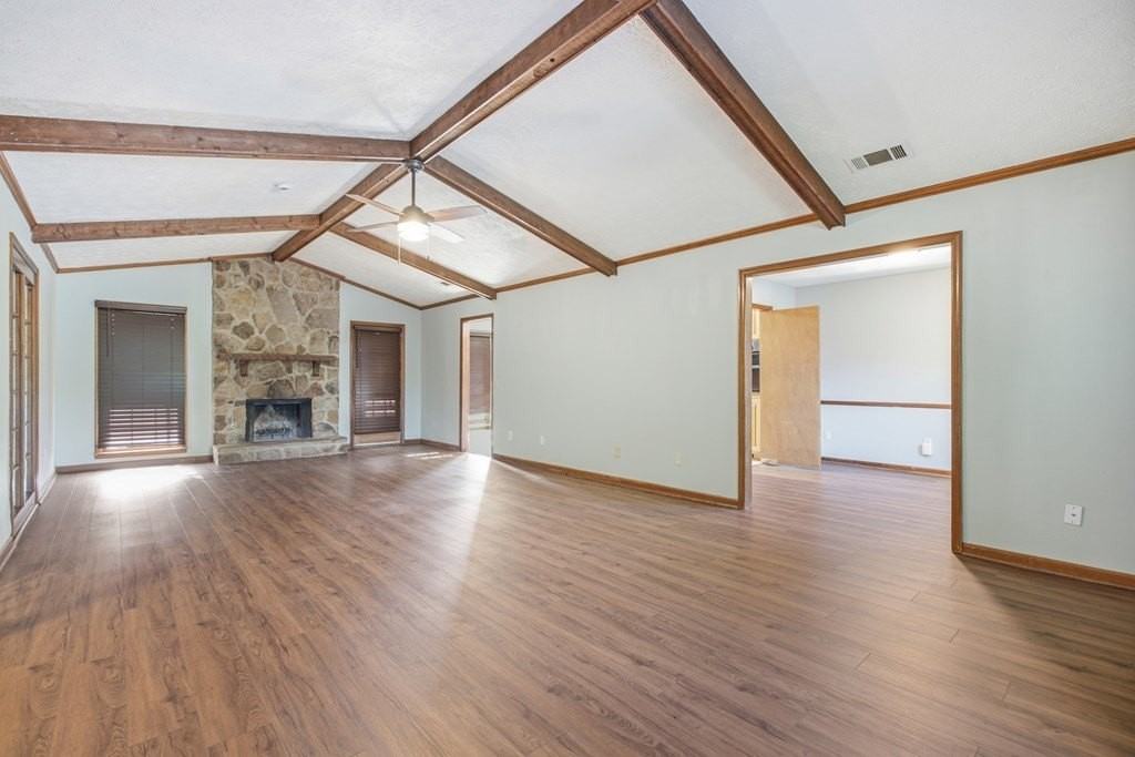 3942 Ashmore Dr - Photo 4 of 21