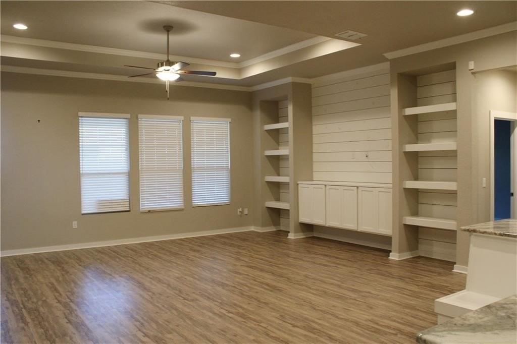 8026 Ventoso St - Photo 2 of 11