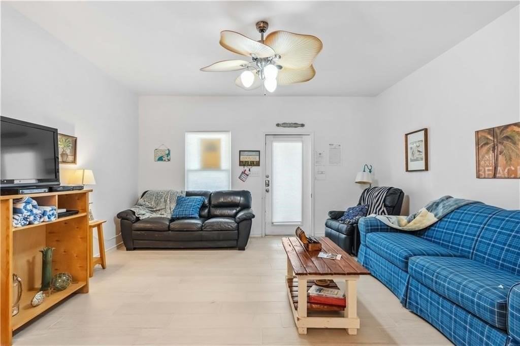 15209 S Padre Island Dr - Photo 2 of 30
