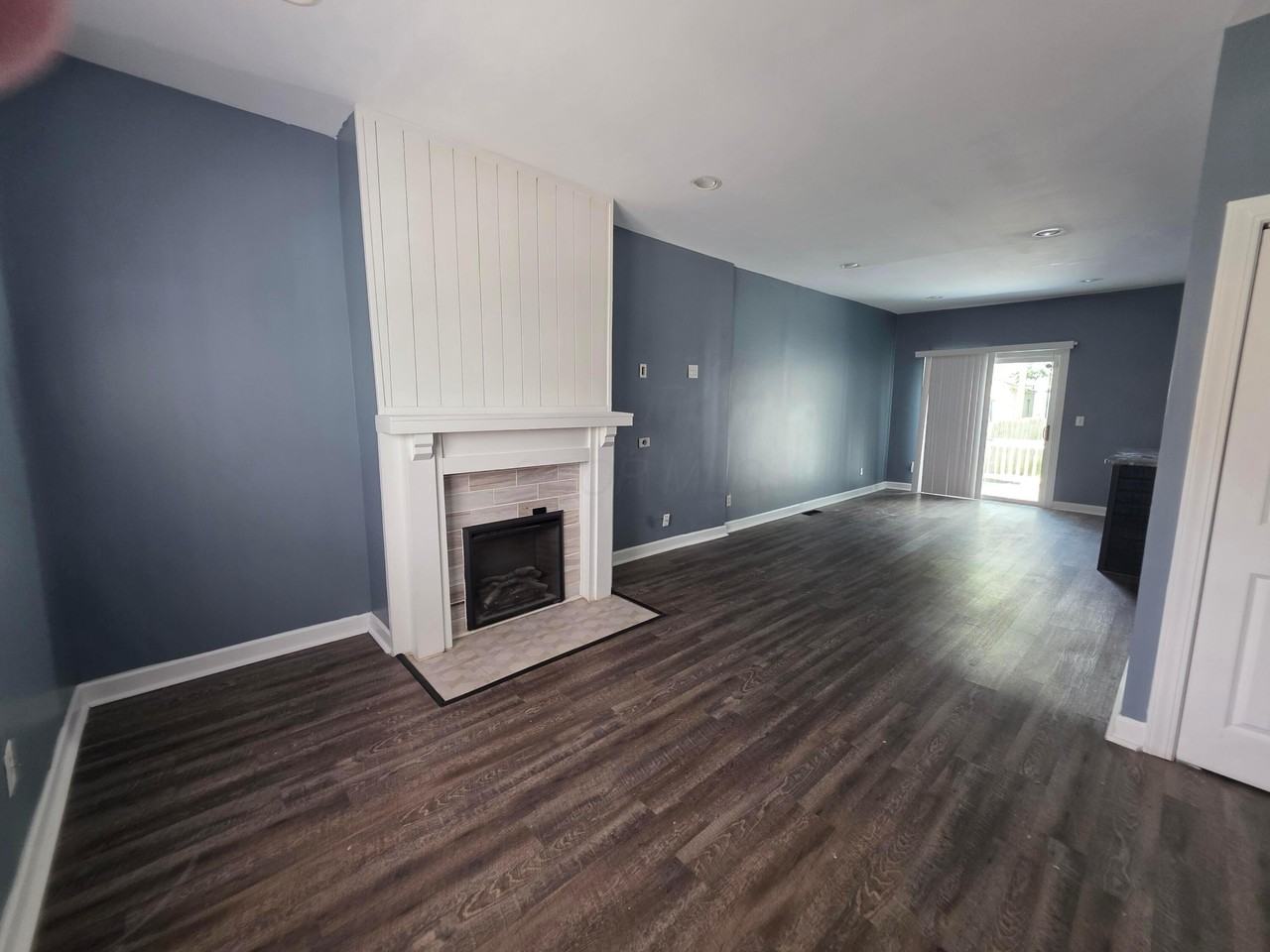 297 Johnson St - Photo 2 of 11