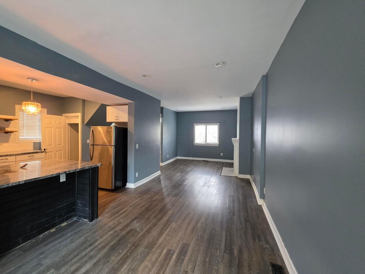 297 Johnson St - Photo 7 of 11