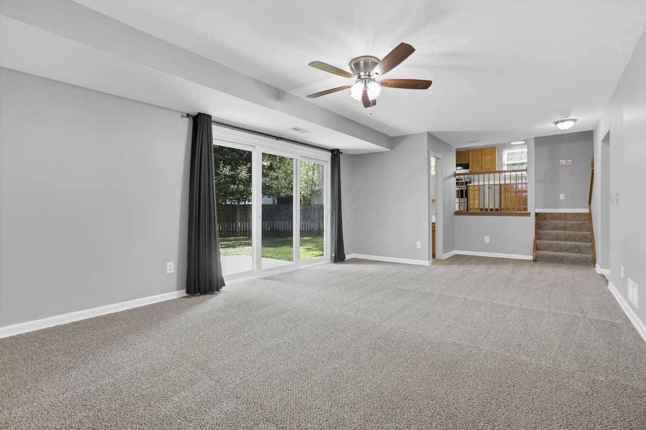 933 Briaro St - Photo 7 of 50