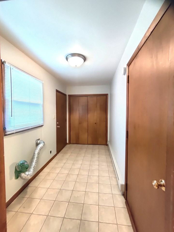 803 E 5th St #1 - Photo 6 of 12