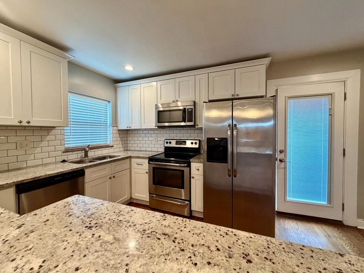 4624 Hunt Rd - Photo 4 of 13