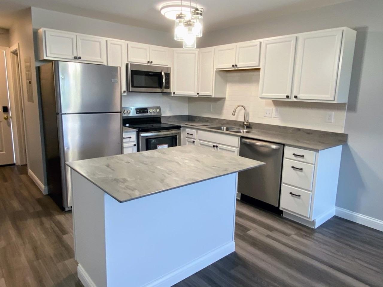 5025 Barrow Ave #6 - Photo 3 of 13