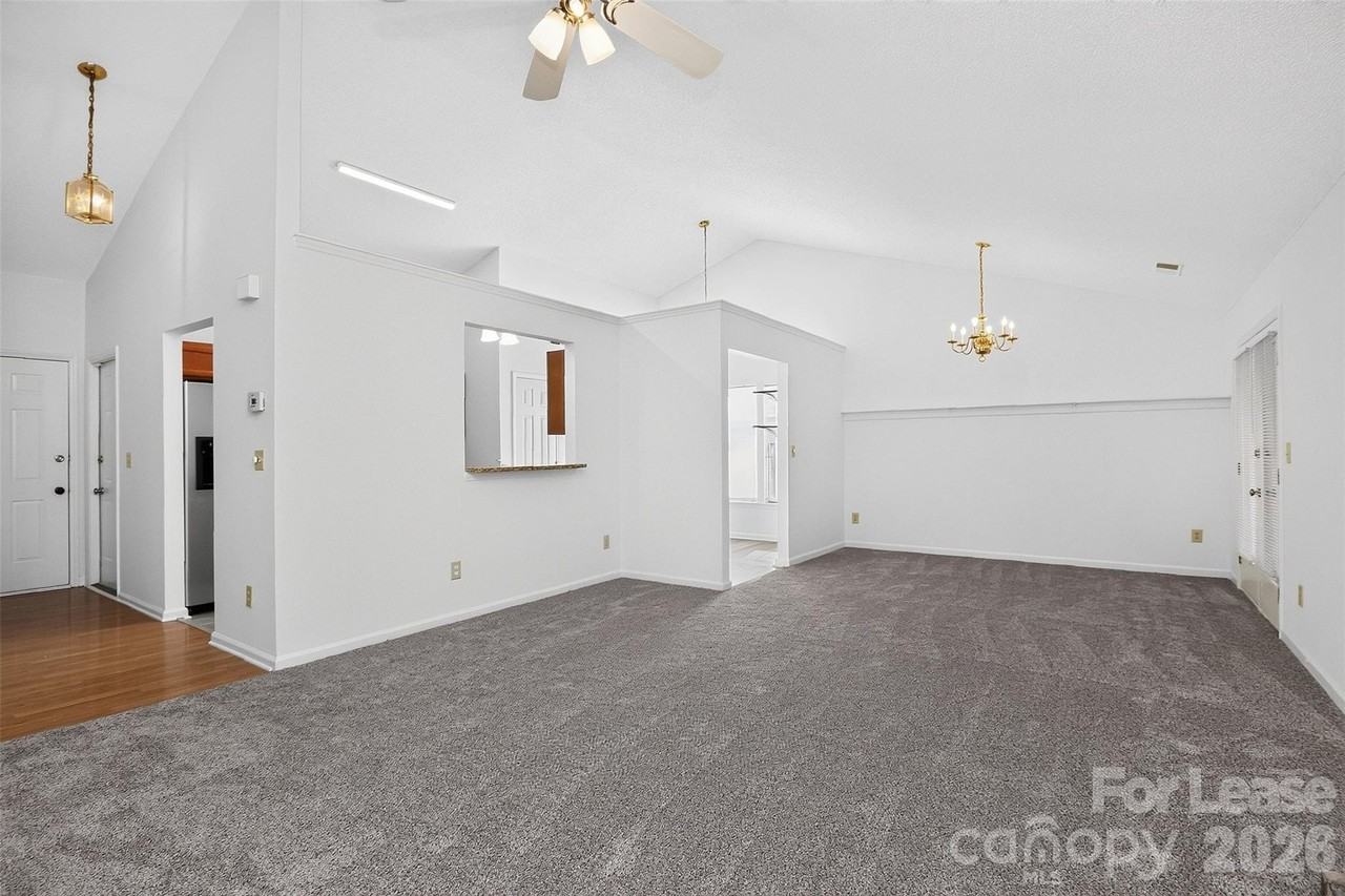 3411 Pondridge Ct - Photo 6 of 37