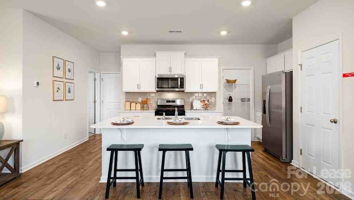 1330 37th Avenue Ln Ne - Photo 4 of 24