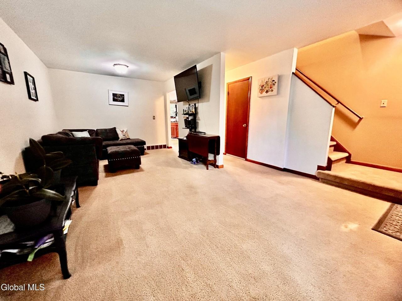 34 Henderson Rd #A - Photo 4 of 20
