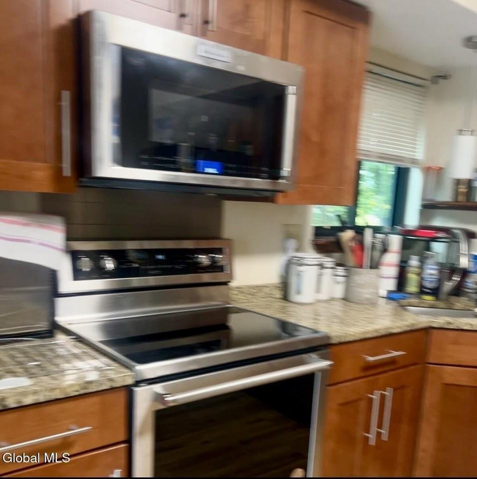 34 Henderson Rd #A - Photo 6 of 20