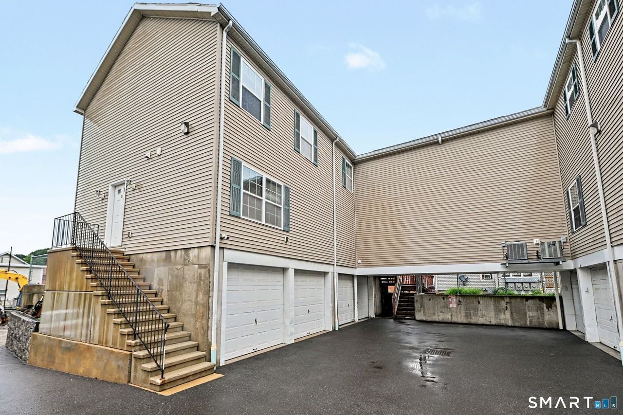149 S Main St #D - Photo 2 of 36