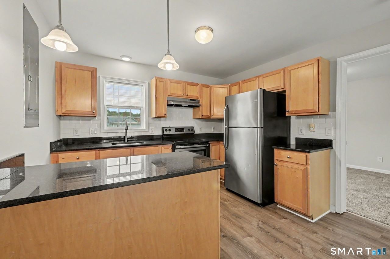 149 S Main St #D - Photo 3 of 36