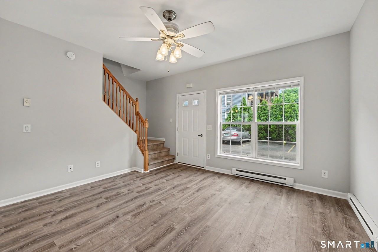 169 S Main St #D - Photo 7 of 38