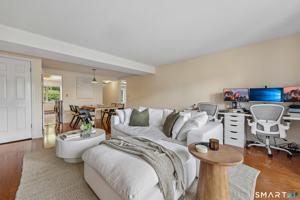 featured image of 43 Highland Rd #43